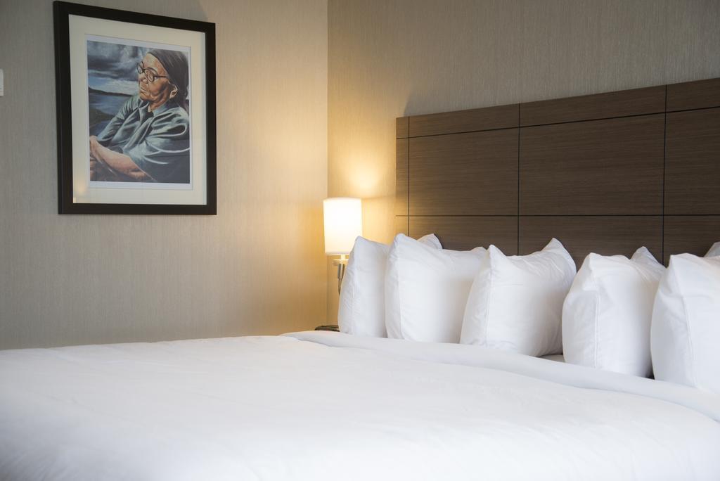 Quality Inn Sept lles Bagian luar foto